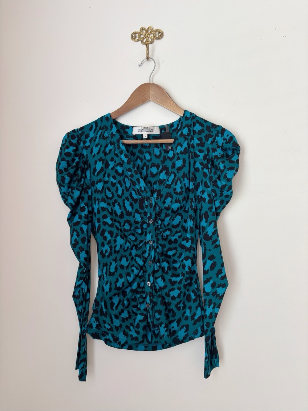 Diane von Furstenberg Gladys Blue Leopard Print Mesh Top Sz 6